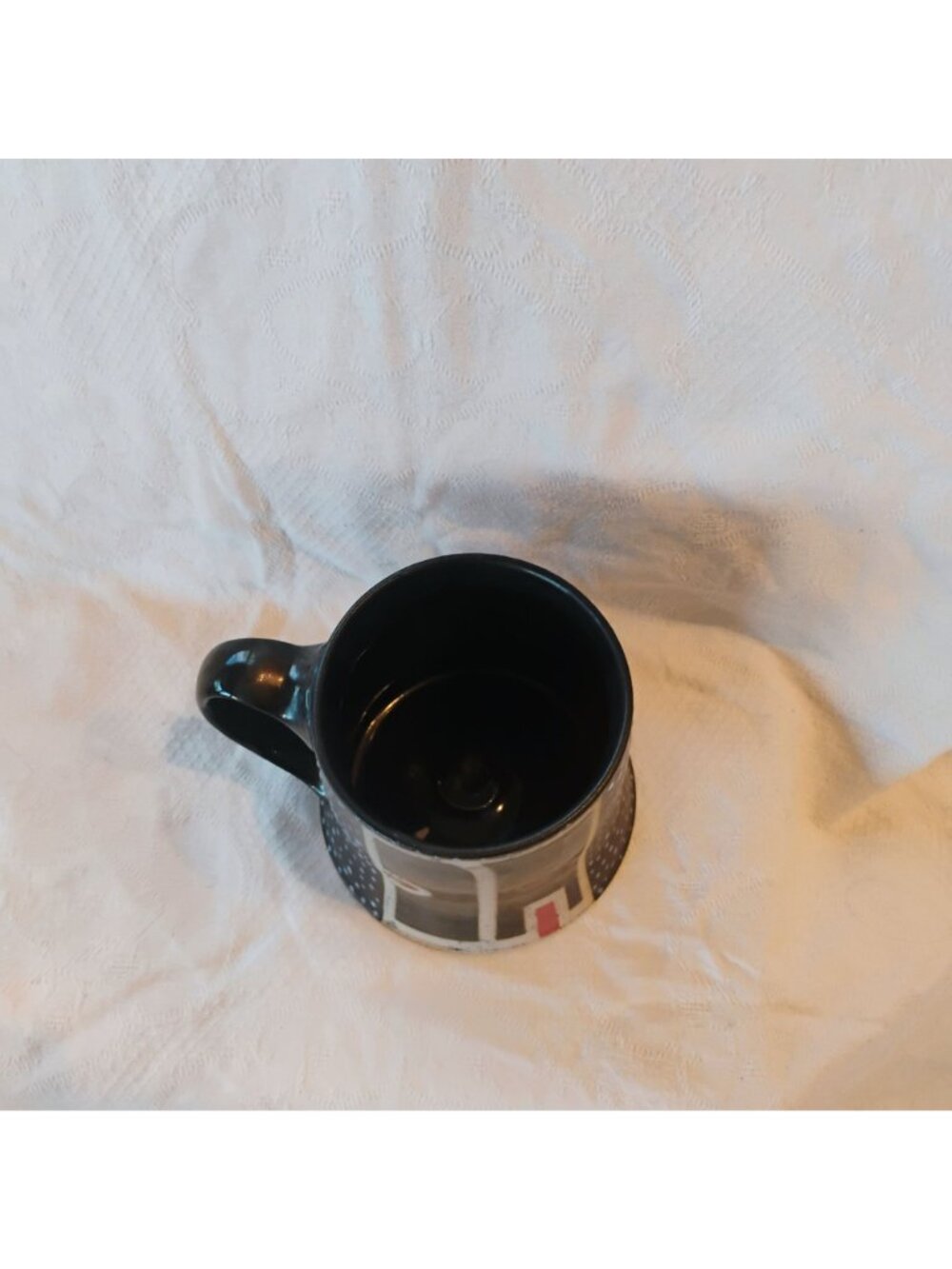 Handmade Black White Red Speckled Geometric Wide Bottom Mug 14 oz Artisan Signed - Picture 4 of 9